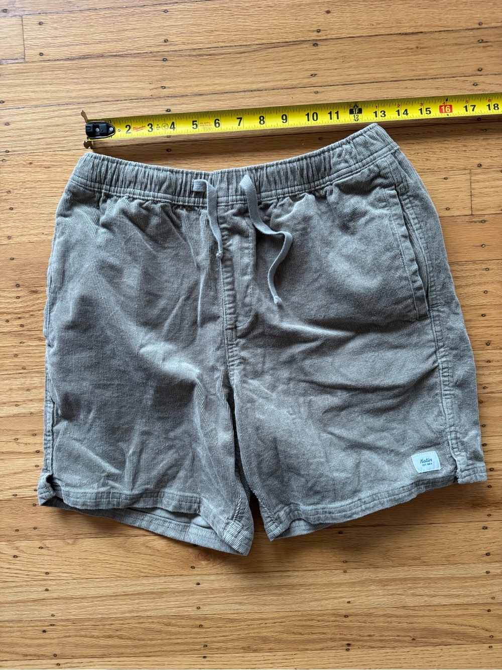 Katin Kord Patio Shorts Mens Small Beige Corduroy Stretch Surf Beach